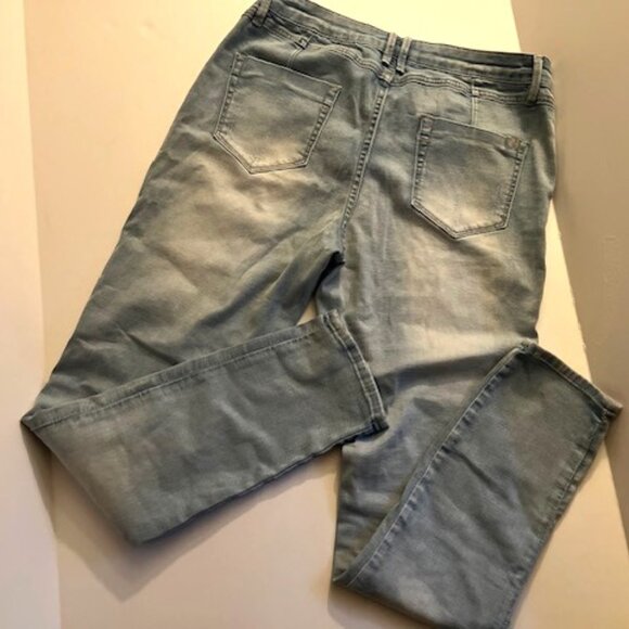 Bebe Embellished Skinny Blue Jeans - Size 31 - VGUC - Picture 8 of 8